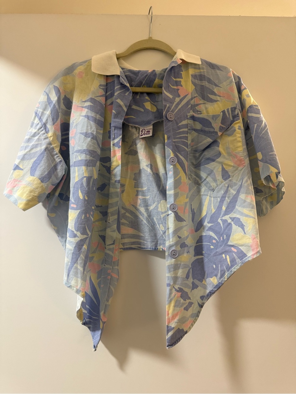 Dotti Pastel Floral Button-Up Shirt in Blue, Yellow & Pink- VINTAGE